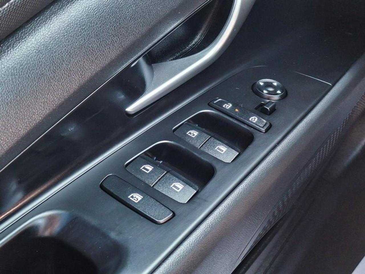 2025 Hyundai Elantra Preferred Tech | Sunroof | Nav | Heated Wheel + Seats | BCA | RCCA | CarPlay + Android | and More ! Photo