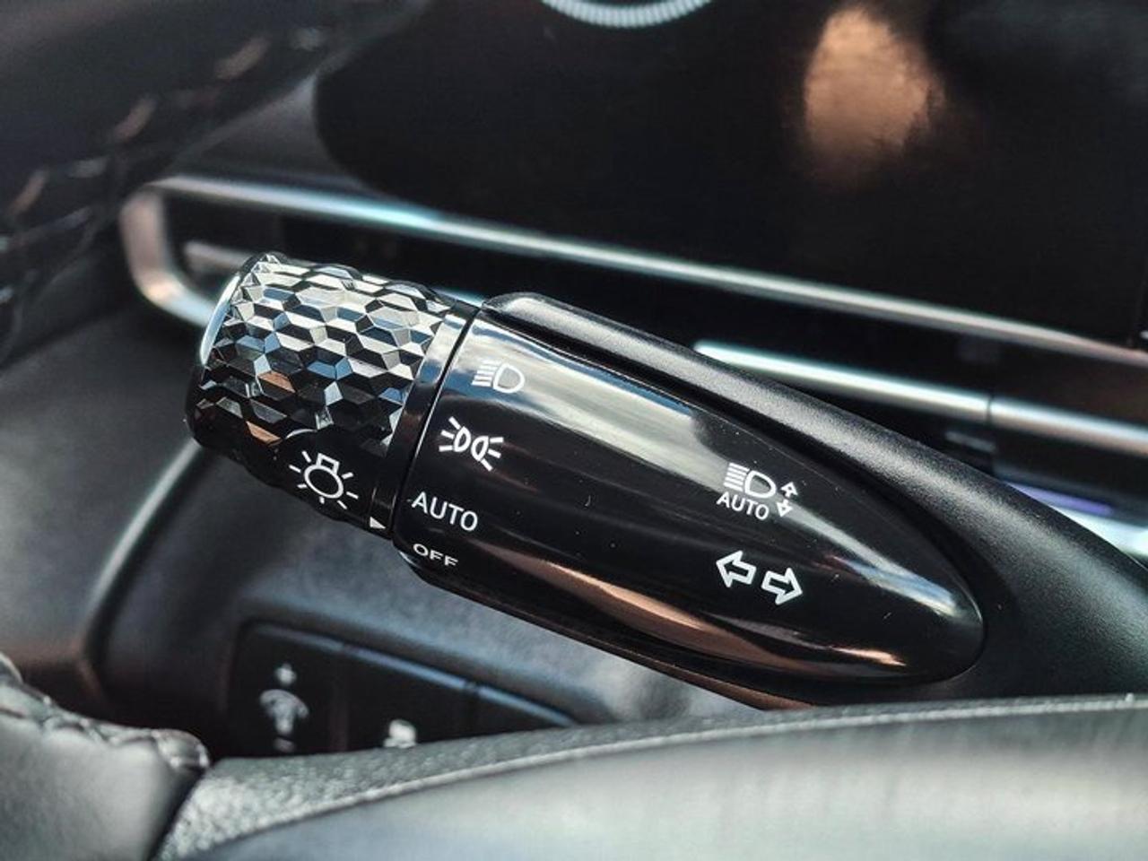 2025 Hyundai Elantra Preferred Tech | Sunroof | Nav | Heated Wheel + Seats | BCA | RCCA | CarPlay + Android | and More ! Photo