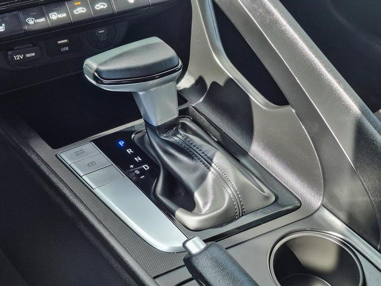 2025 Hyundai Elantra Preferred Tech | Sunroof | Nav | Heated Wheel + Seats | BCA | RCCA | CarPlay + Android | and More ! Photo