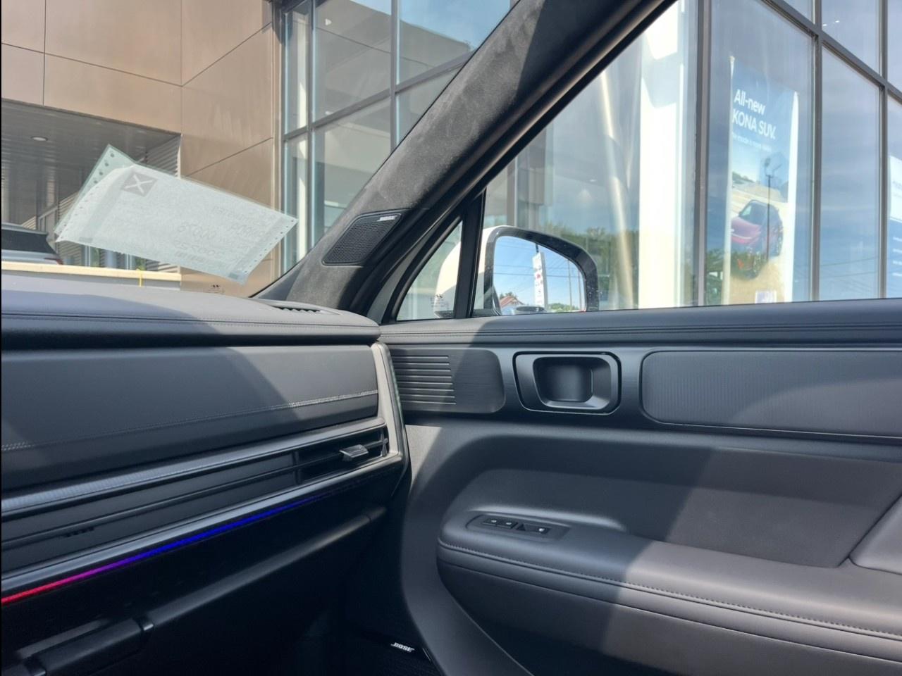 2026 Hyundai Santa Fe Hybrid Ultimate Calligraphy AWD Photo