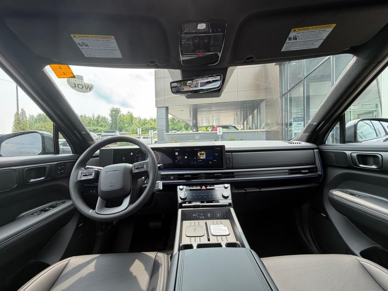 2026 Hyundai Santa Fe Hybrid Ultimate Calligraphy AWD Photo