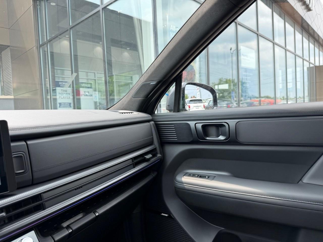 2026 Hyundai Santa Fe Hybrid Ultimate Calligraphy AWD Photo