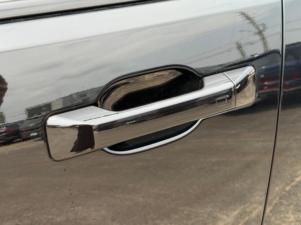 2026 Hyundai Santa Fe Hybrid Ultimate Calligraphy AWD Photo