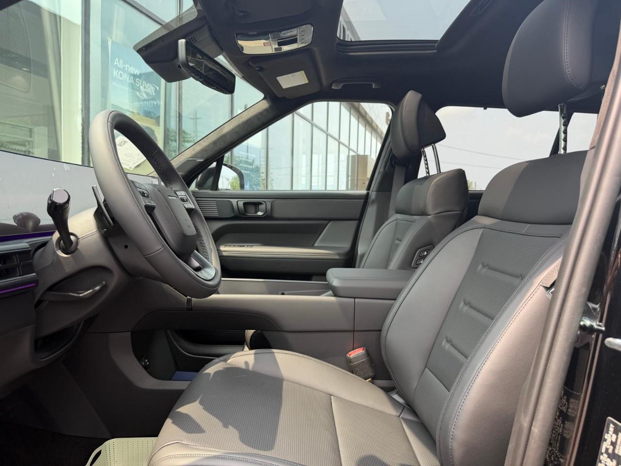 2026 Hyundai Santa Fe Hybrid Ultimate Calligraphy AWD Photo