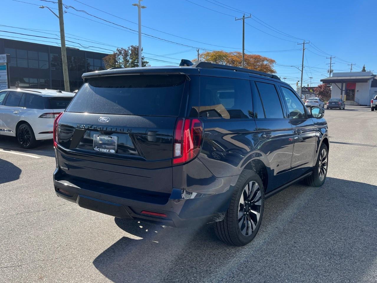 2027 Ford Expedition Platinum 4x4 Photo