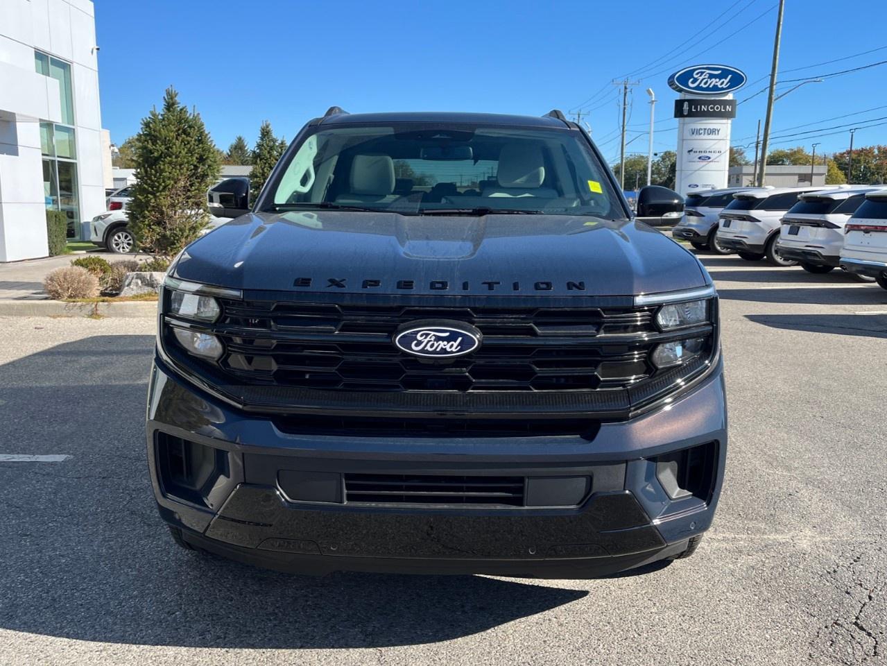 2027 Ford Expedition Platinum 4x4 Photo
