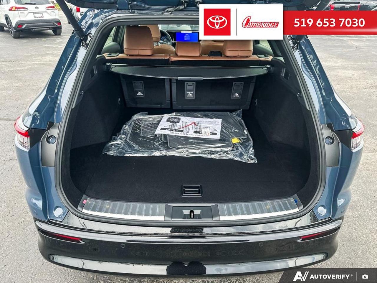 2026 Toyota Crown Signia Limited Photo