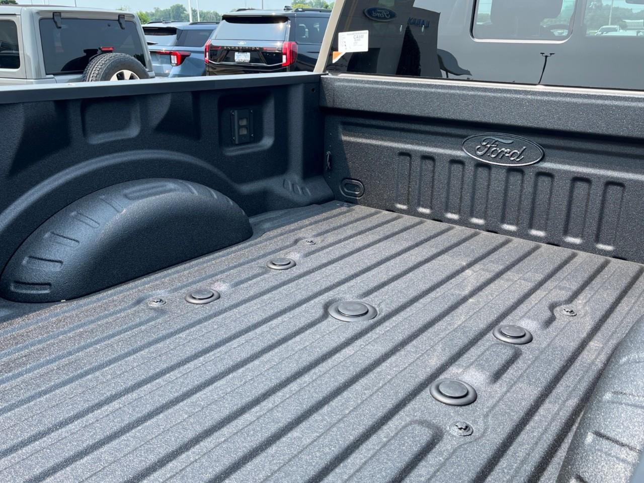 2026 Ford F-350 Lariat Photo