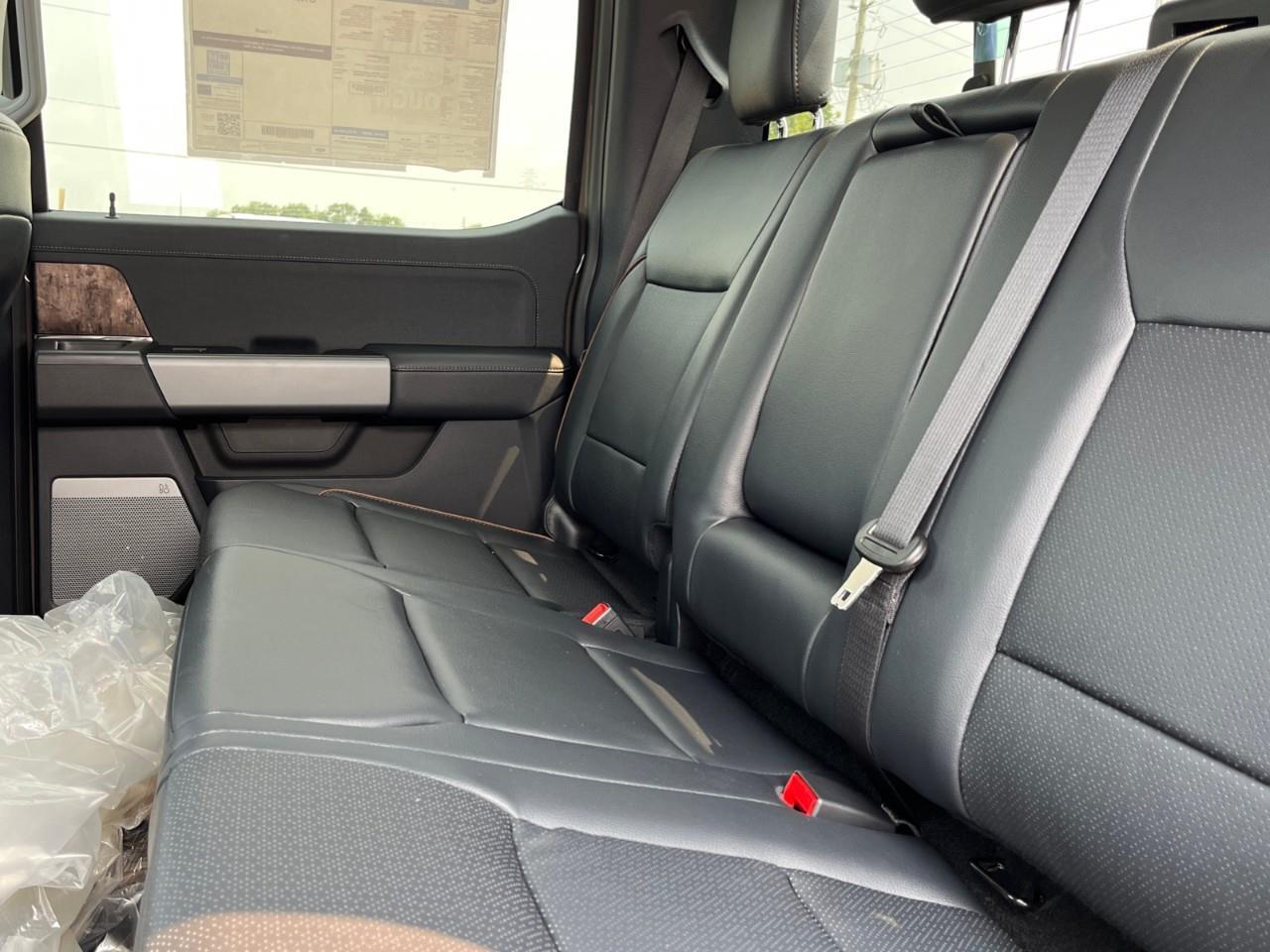 2026 Ford F-350 Lariat Photo