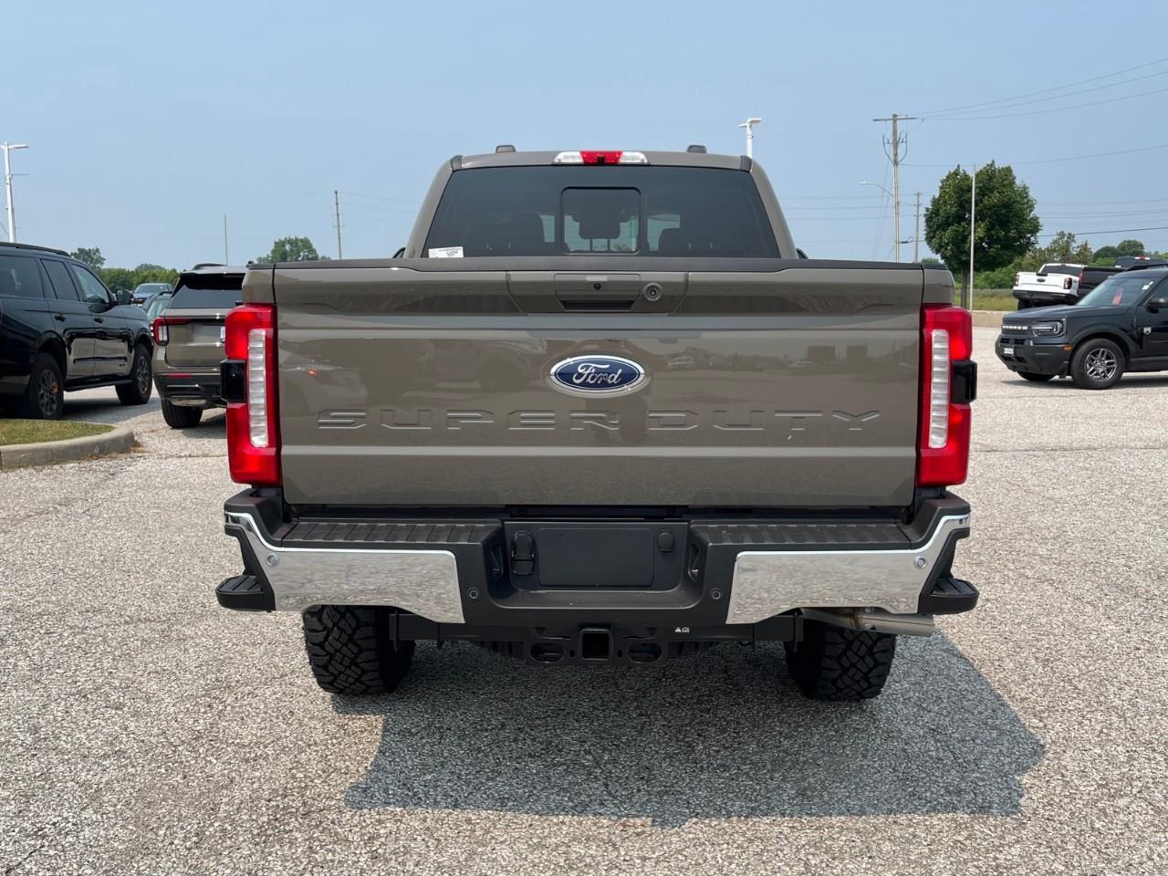 2026 Ford F-350 Lariat Photo