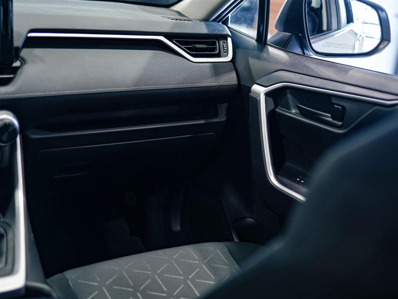 2020 Toyota RAV4 LE AWD | ONE OWNER | NO ACCIDENTS Photo