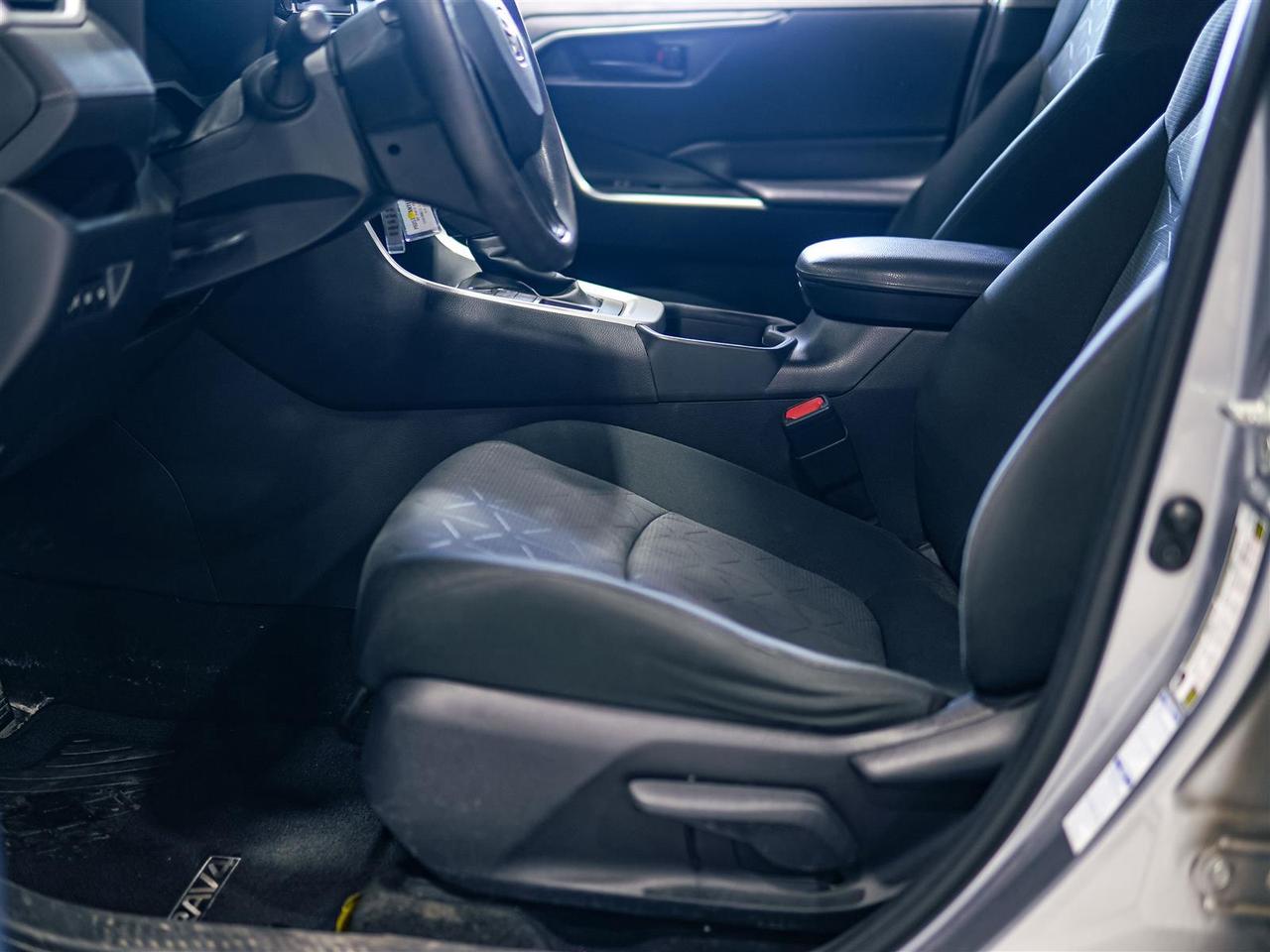 2020 Toyota RAV4 LE AWD | ONE OWNER | NO ACCIDENTS Photo