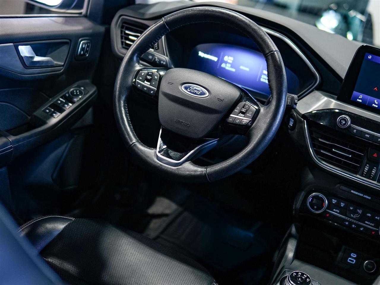 2021 Ford Escape Hybrid TITANIUM PLUG IN HYBRID | NO ACCIDENTS Photo