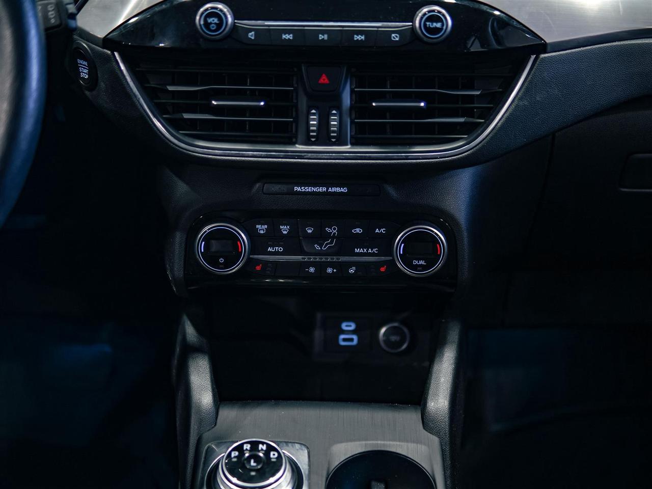 2021 Ford Escape Hybrid TITANIUM PLUG IN HYBRID | NO ACCIDENTS Photo