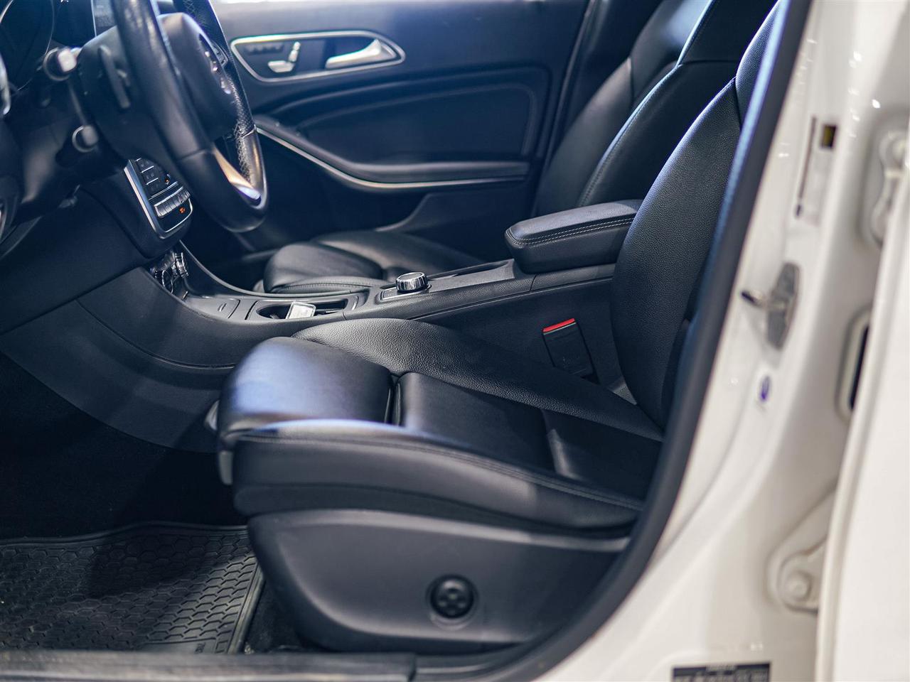 2018 Mercedes-Benz GLA 250 4MATIC | NAV | LEATHER | CAMERA | APP CONNECT Photo