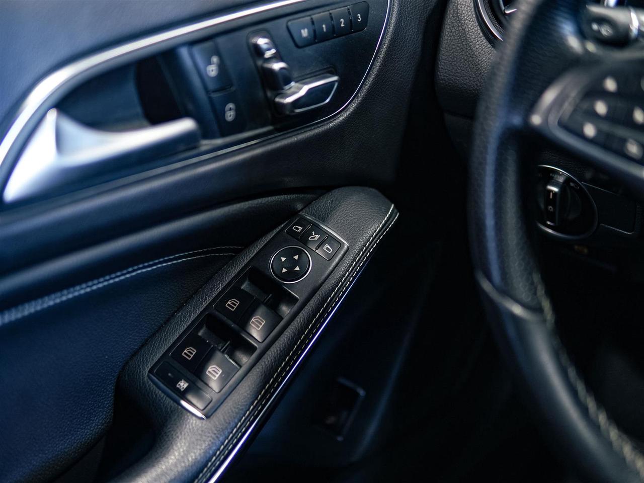 2018 Mercedes-Benz GLA 250 4MATIC | NAV | LEATHER | CAMERA | APP CONNECT Photo