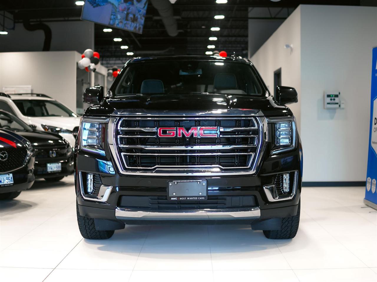 2024 GMC Yukon XL SLT 4WD | 5.3 V8 | LUXURY PKG | SUNROOF Photo2