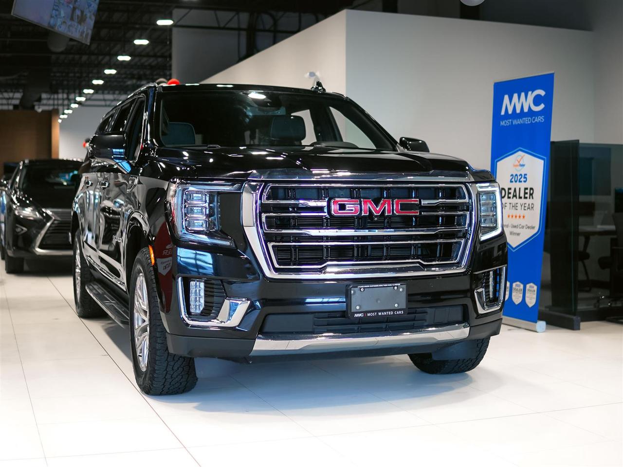 2024 GMC Yukon XL SLT 4WD | 5.3 V8 | LUXURY PKG | SUNROOF Photo3