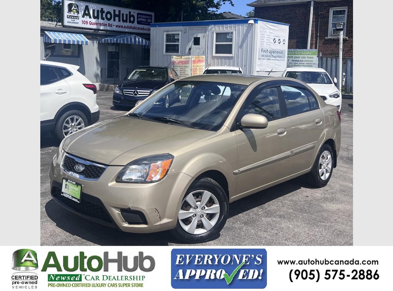 LOW MILEAGE, CLEAN CAR, HEATED SEATS AND MUCH MORE........WEATHER TECH MATS ARE NOT INCLUDED IN SELLING PRICE. YOU CAN BUY THEM FOR $350 FRONT AND BACK ROW. <br/> Impeccable, First-Rate, Pre-Owned AutoHub Certified Vehicles. <br/> AT AUTOHUB, CUSTOMER SATISFACTION IS OUR #1 PRIORITY...DONT BELIEVE US? CHECK WHAT OUR CUSTOMERS ARE SAYING ON GOOGLE AND SEE WHY WE ARE HAMILTONS #1 DEALER 4 YEARS IN A ROW!! WE ARE HAPPY TO PROVIDE YOU WITH VEHICLE SOLUTIONS THAT WE KNOW YOU WILL BE HAPPY WITH FOR YEARS TO COME! <br/> All you have to do is pay the Price + HST and Licensing to drive away with one of our many AutoHub certified, pre-owned, luxury vehicles, all of which are provided with complete CarFax or Auto Check Reports by UCDA! At AutoHub, not only do we guarantee every vehicle for safety, but it also includes thoroughly inspected 150 points by our trained technicians. <br/> Are you new to Canada? Do you have Bad Credit? No Credit? Have you filed for Bankruptcy or Proposal? If you answered yes to any of the aforesaid questions then please call us at 905-575-AUTO (2886) or 1-855-444-6482 so that our experienced sales, financial and service team members may afford you with Ontarios best financing options made available based on approved credit. Also ask for our No payment for 90 days and 0% financing program ONLY ON APPROVED CREDIT. <br/> Please Note-Financing is available on up to 10-year older cars only. The term of financing is from 24 to 96 months, and it is based on year of the car. Older the car lessor the finance term available for the loan by the lenders. <br/> Please visit us as we are pleased to service you six days a week. Also catering to our Ancaster, Stoney Creek, Dundas, Burlington, Oakville, Mississauga, Milton, Brampton, Caledonia, Grimsby, Brantford, Haldimand, Welland, Norfolk, Brant, Cayuga, Binbrook, Waterdown, Flamborough, Lincoln, St. Catharine, Vaughan, Toronto, North York, Markham, Etobicoke, Barrie and Niagara. <br/>