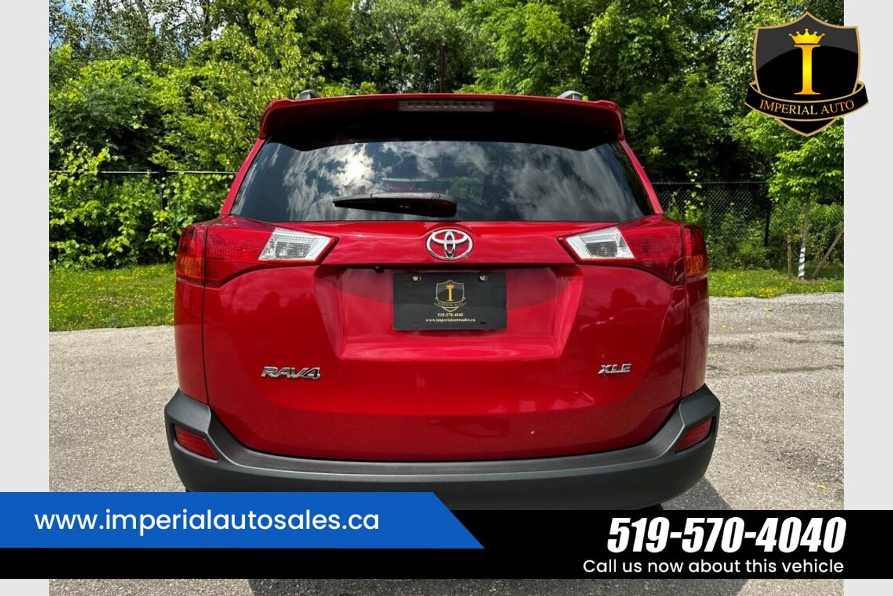 2013 Toyota RAV4 XLE-LOW KILOMETERS Photo