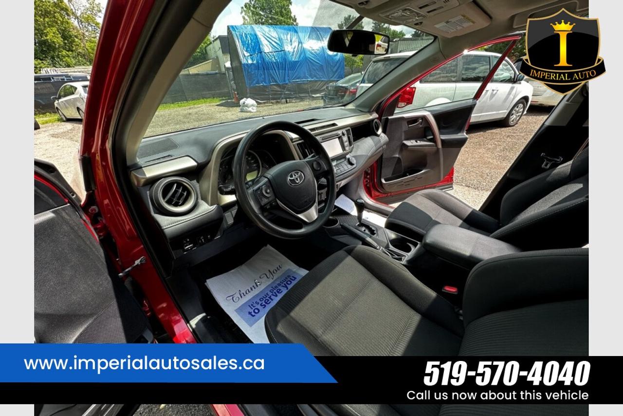 2013 Toyota RAV4 XLE-LOW KILOMETERS Photo