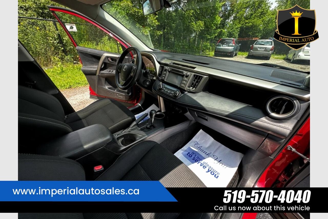 2013 Toyota RAV4 XLE-LOW KILOMETERS Photo