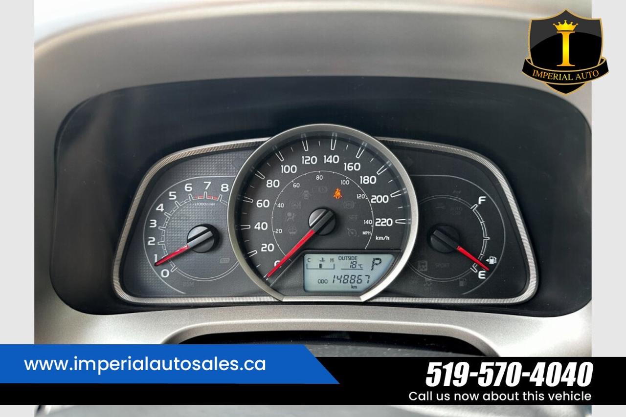 2013 Toyota RAV4 XLE-LOW KILOMETERS Photo