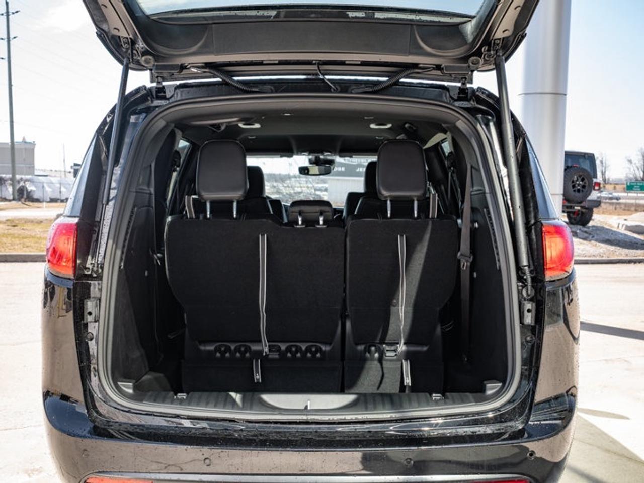 2026 Dodge Grand Caravan SXT Photo
