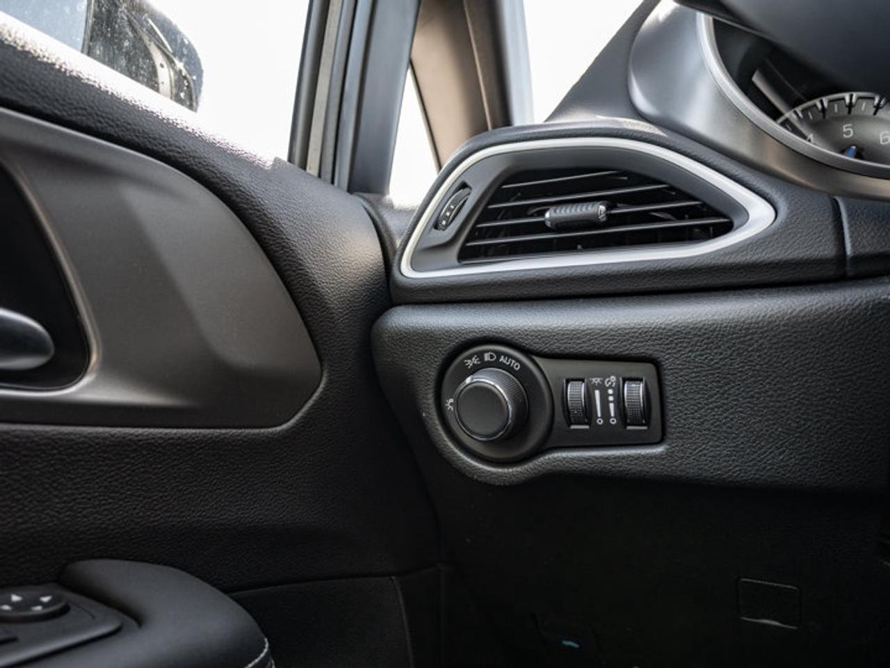 2026 Dodge Grand Caravan SXT Photo