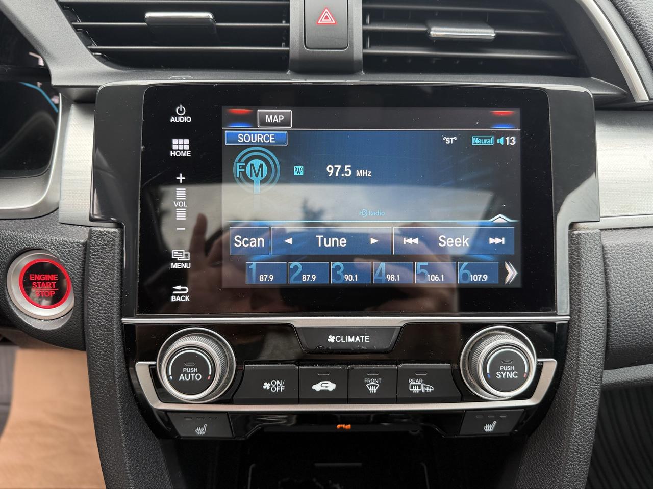 2016 Honda Civic COUPE Touring Photo