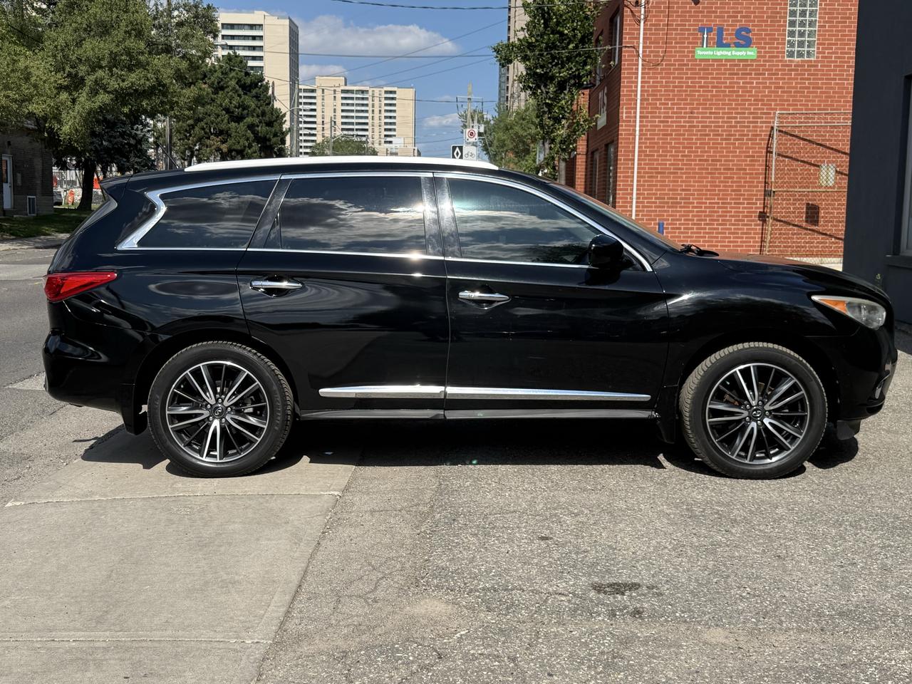 2013 Infiniti JX35  Photo3