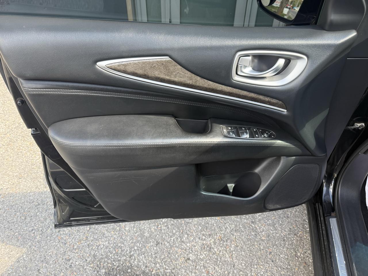 2013 Infiniti JX35  Photo