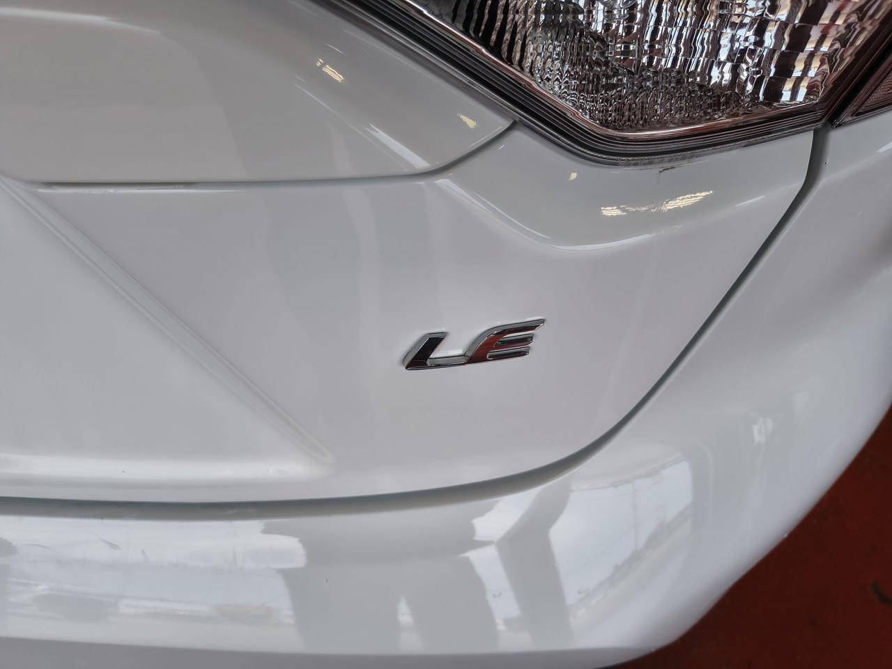 2022 Toyota Corolla LE Photo0