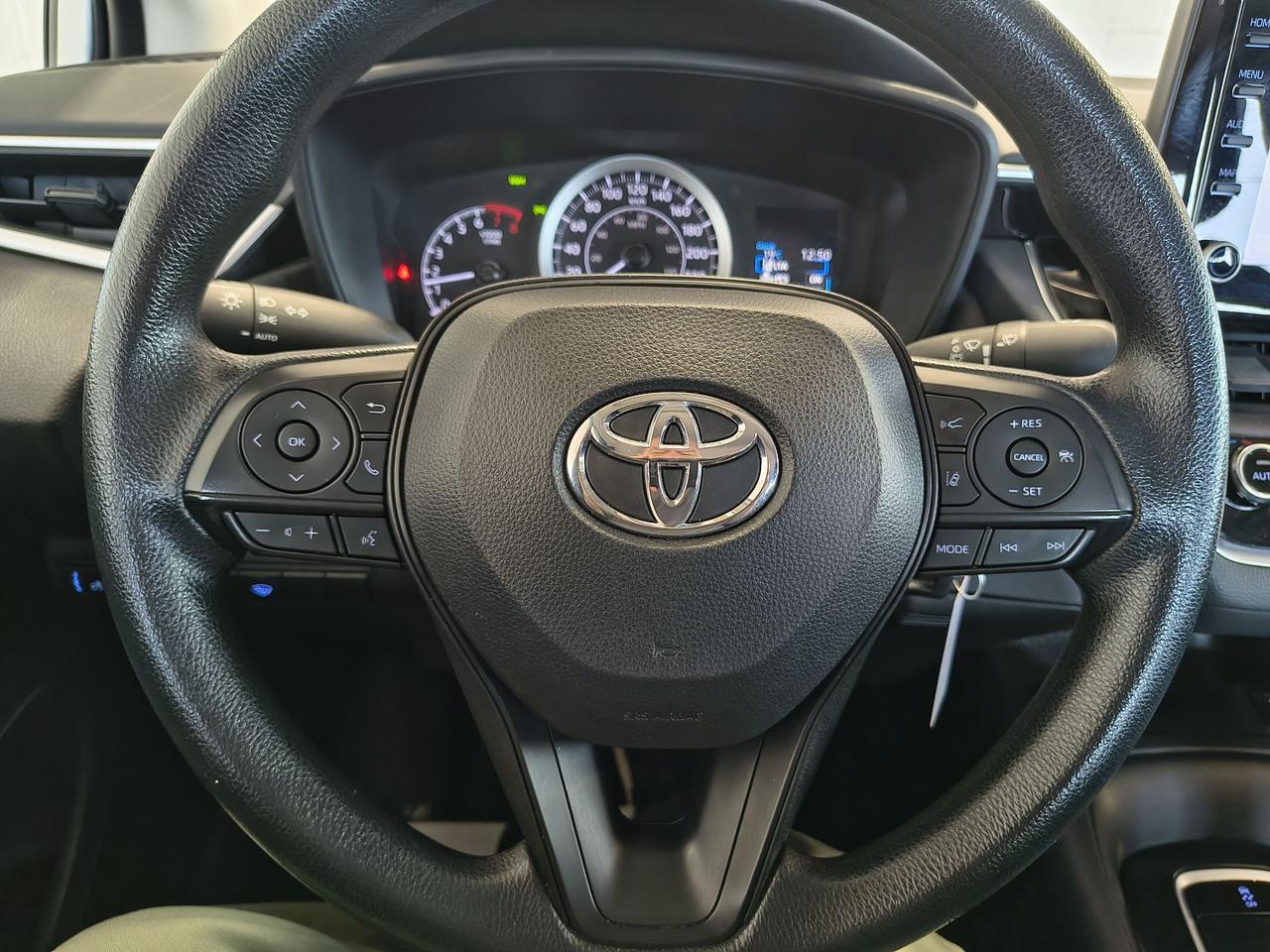 2022 Toyota Corolla LE Photo