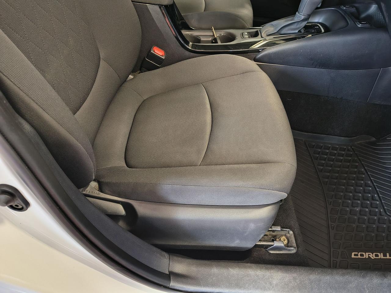 2022 Toyota Corolla LE Photo