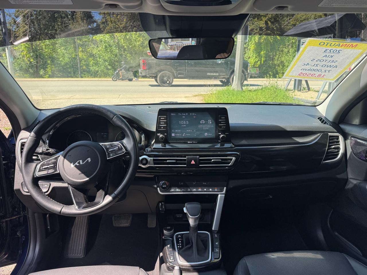 2023 Kia Seltos EX Photo