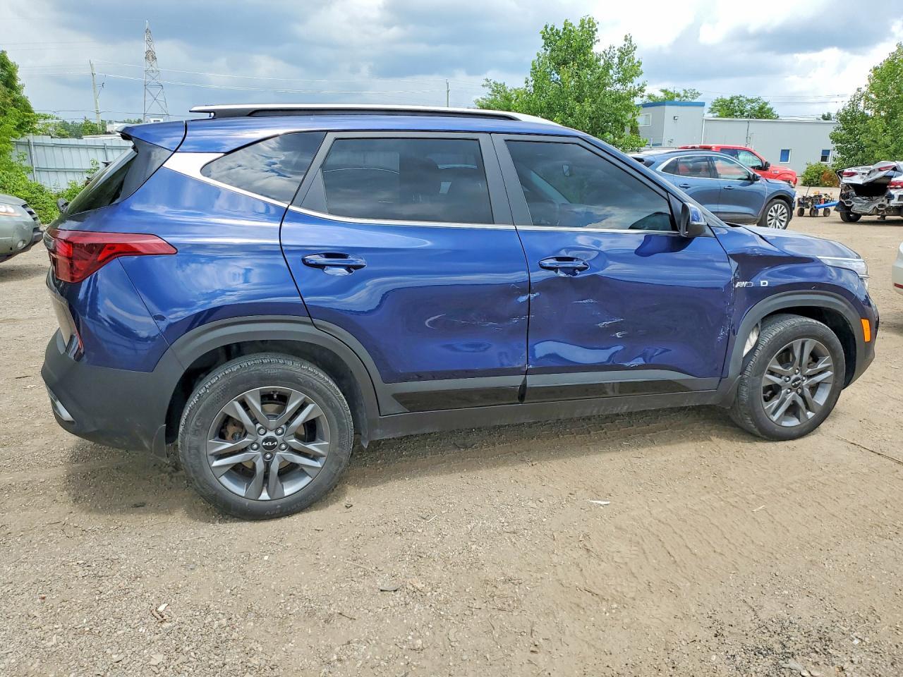 2023 Kia Seltos EX Photo
