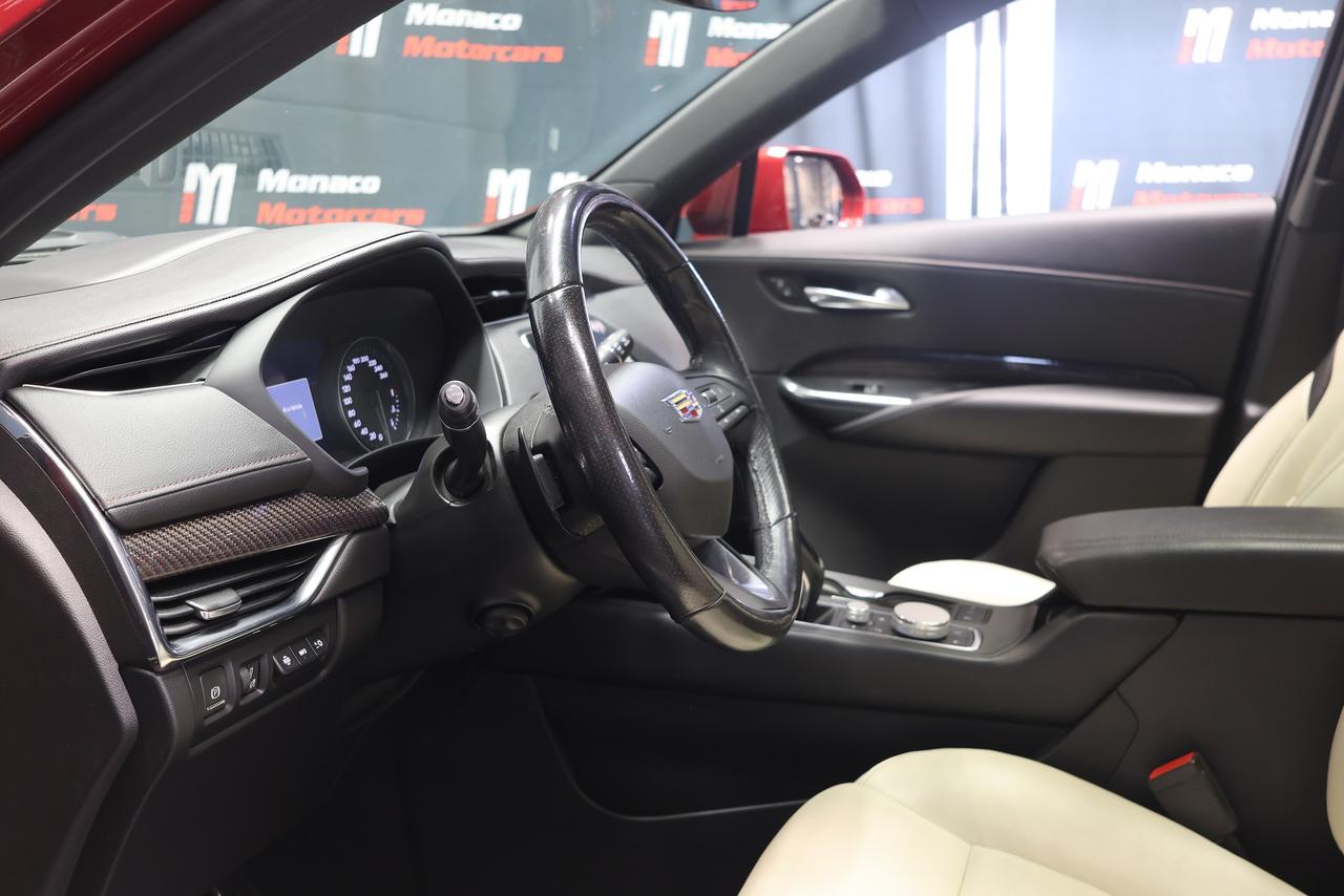 2019 Cadillac XT4 AWD Sport NO ACCIDENTS| CARPLAY|PANO Photo