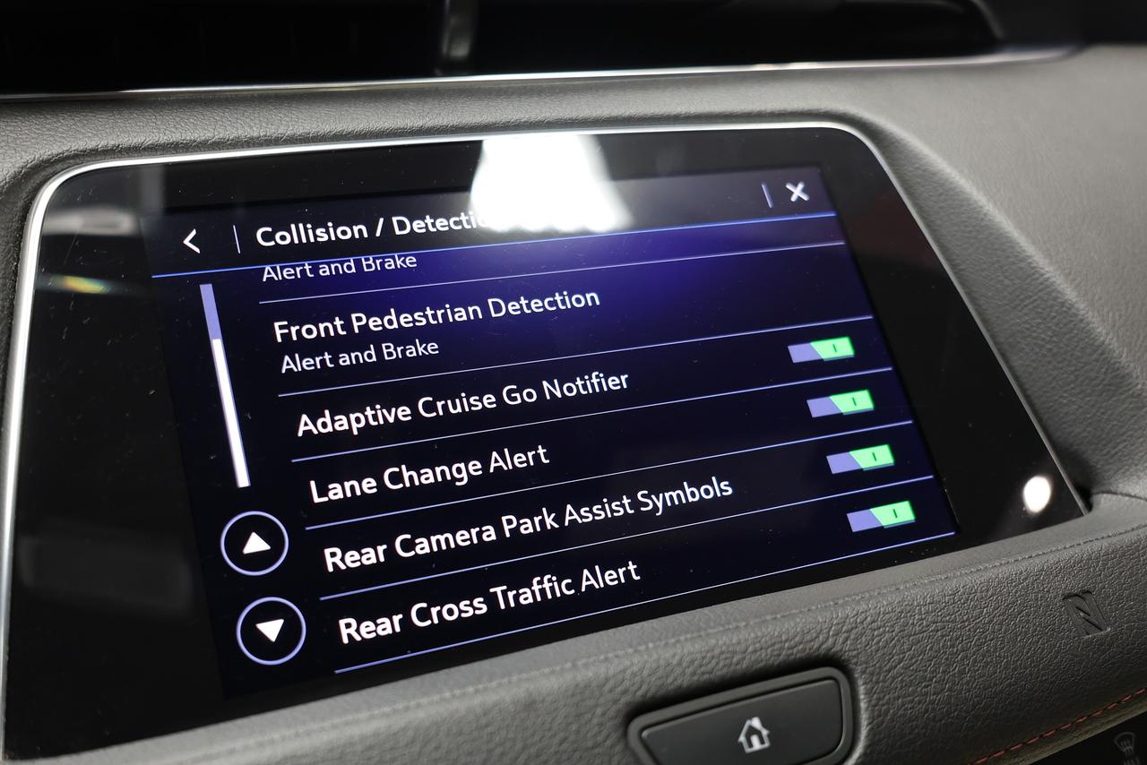 2019 Cadillac XT4 AWD Sport NO ACCIDENTS| CARPLAY|PANO Photo