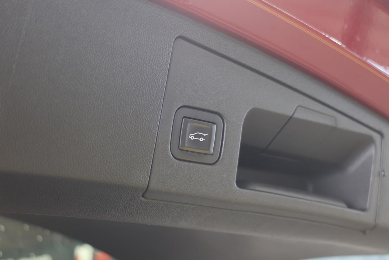2019 Cadillac XT4 AWD Sport NO ACCIDENTS| CARPLAY|PANO Photo