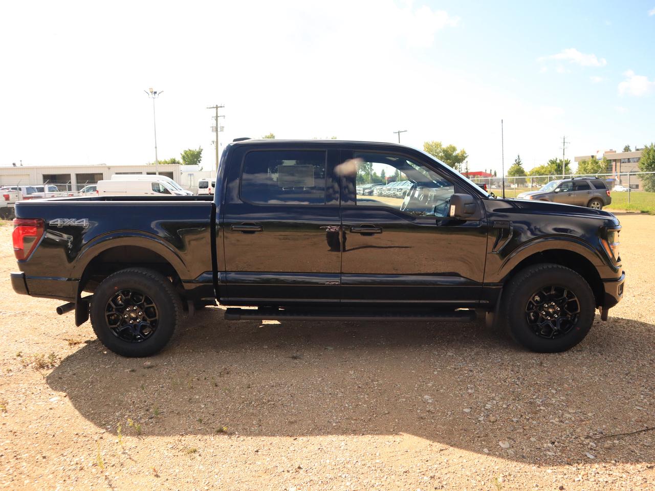 2026 Ford F-150 XLT Photo2