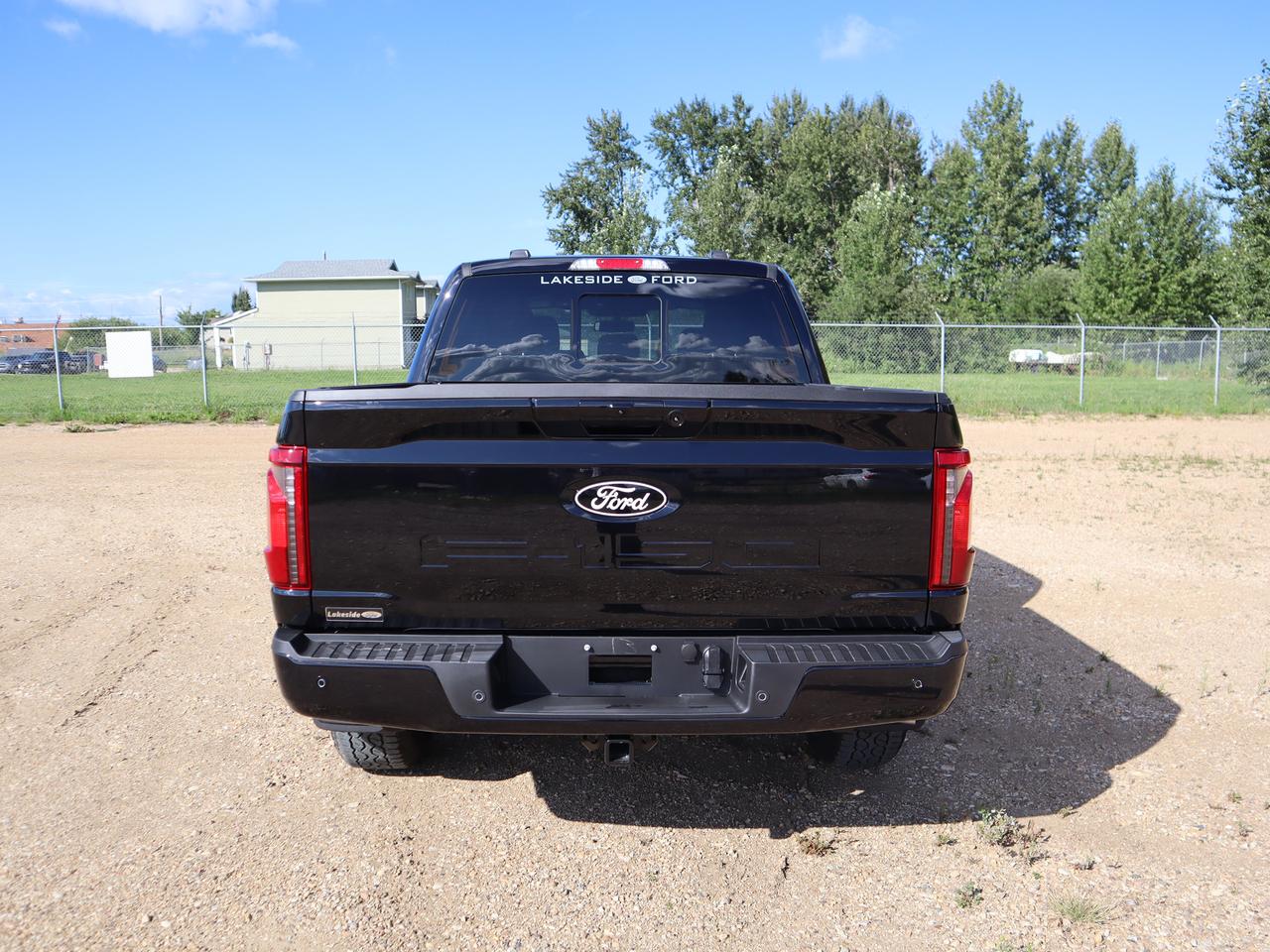 2026 Ford F-150 XLT Photo3