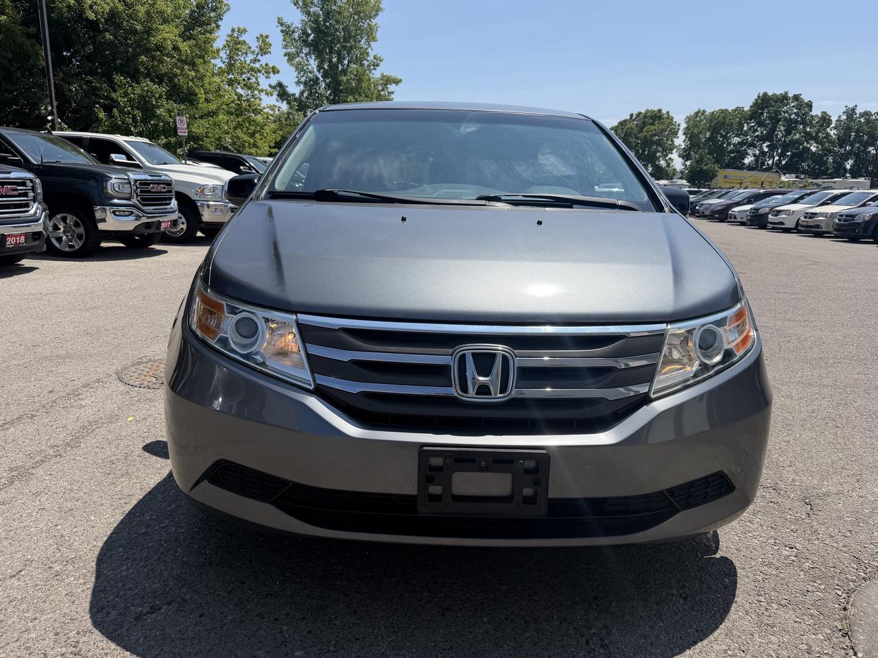 2011 Honda Odyssey EX Photo1