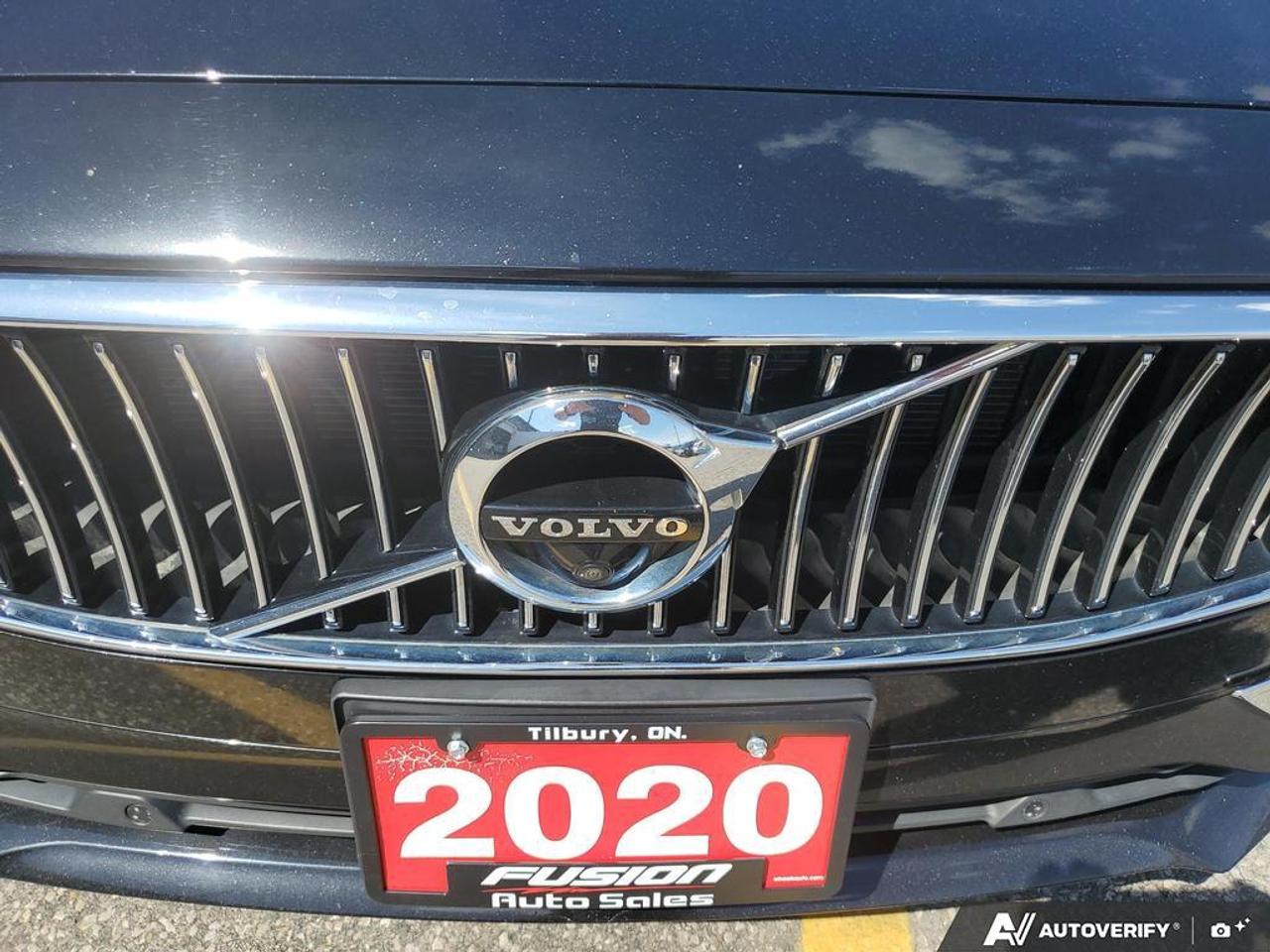 2020 Volvo S90 T6 AWD Inscription-NAVIGATION-LEATHER-PAN SUNROOF Photo