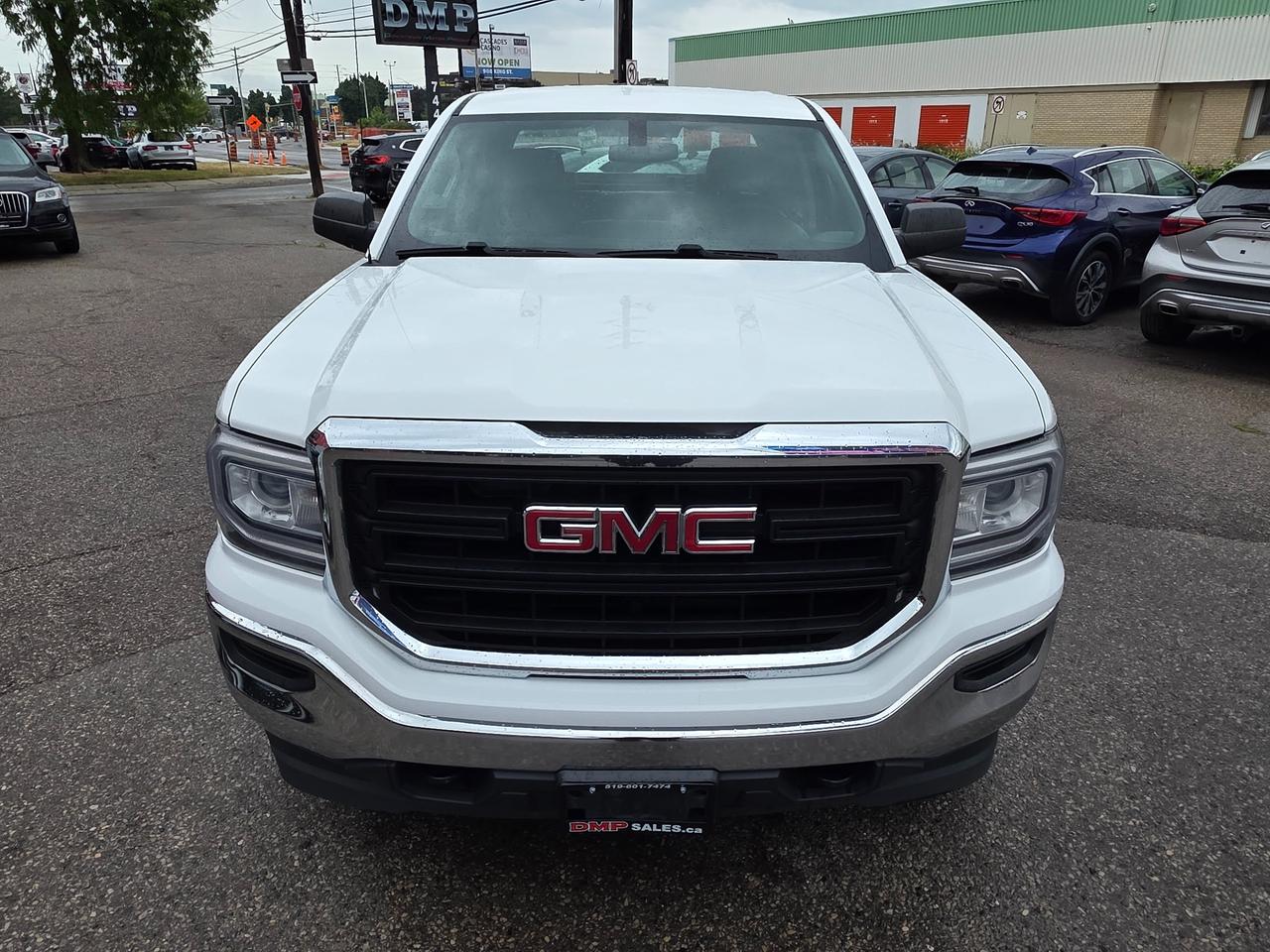 2018 GMC Sierra 1500 4WD Crew Cab Photo