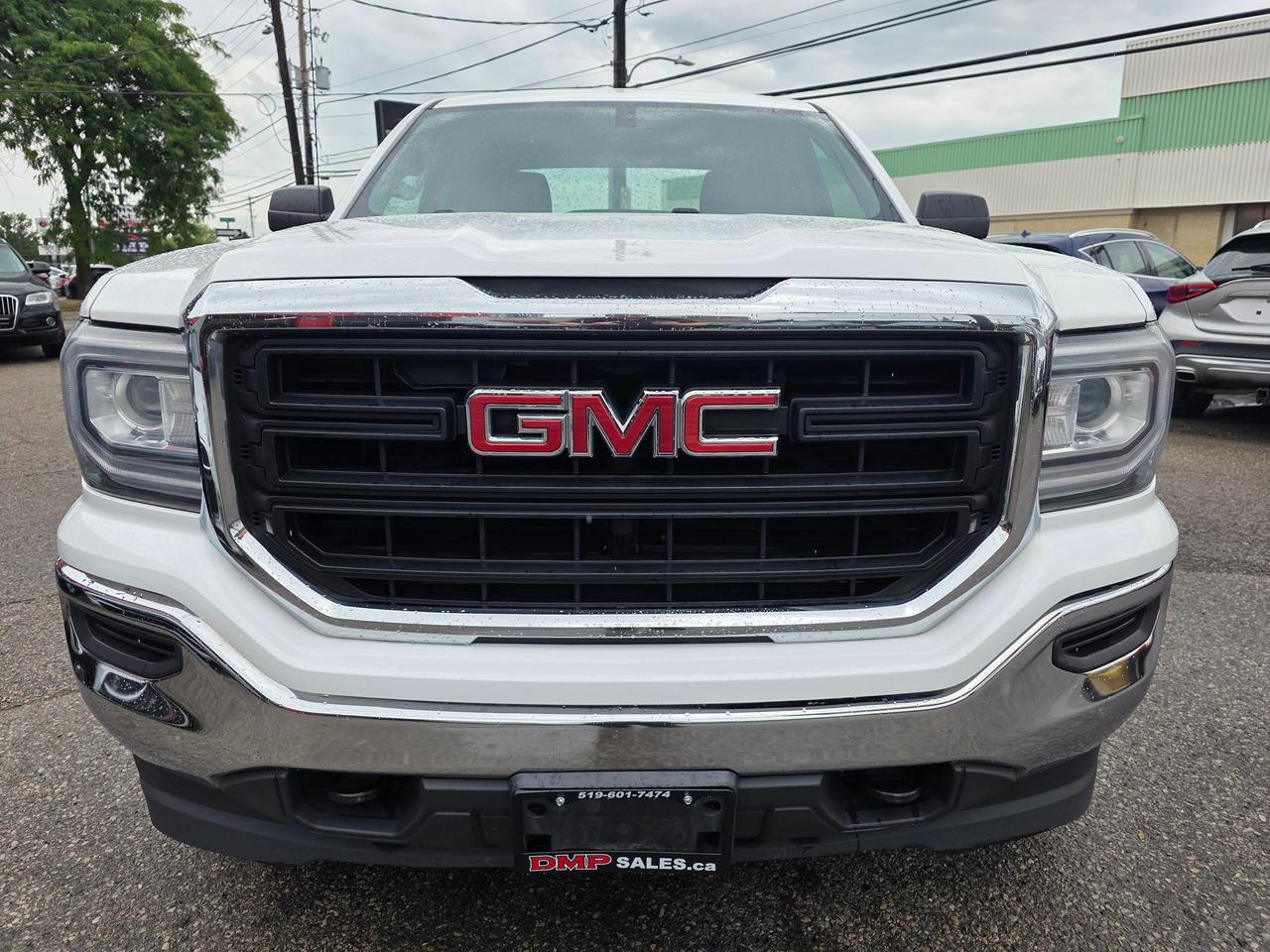 2018 GMC Sierra 1500 4WD Crew Cab Photo