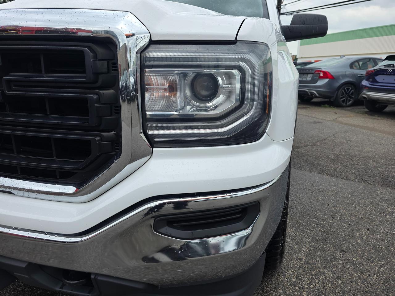 2018 GMC Sierra 1500 4WD Crew Cab Photo