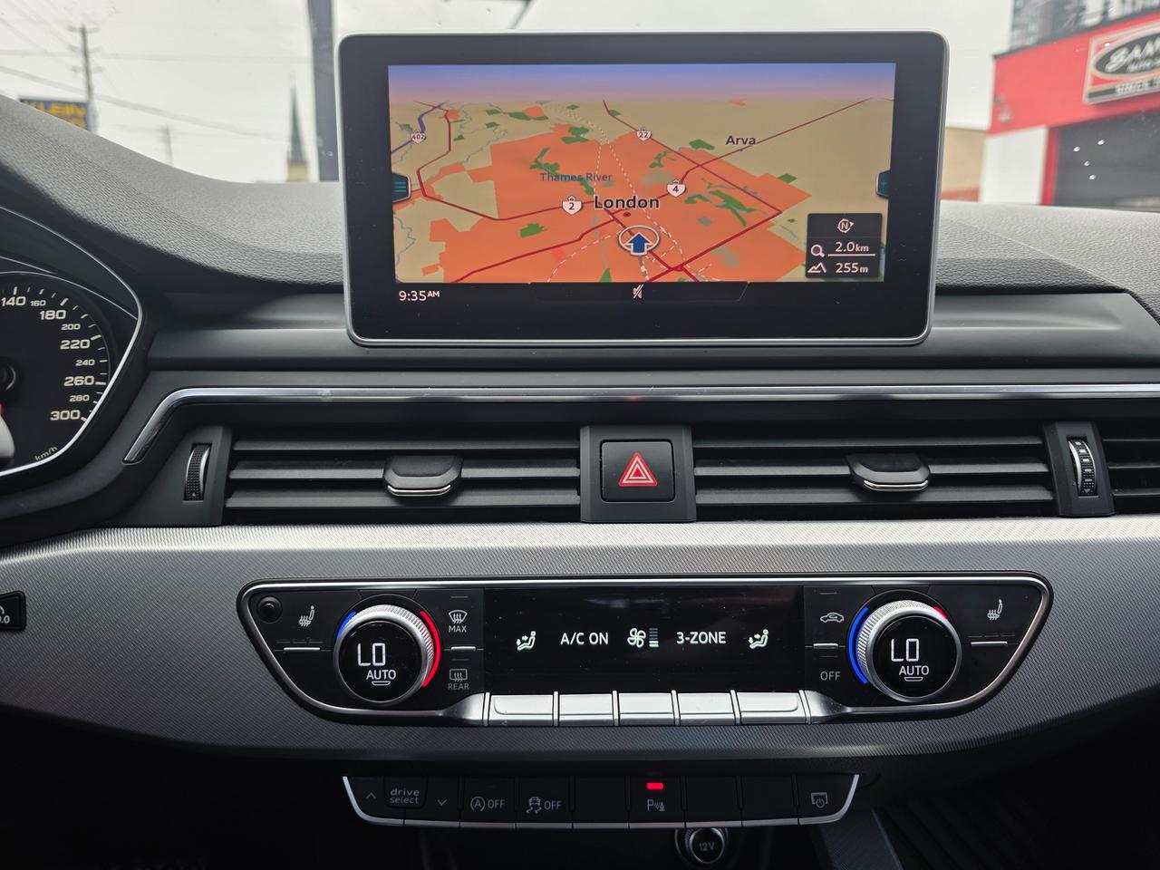 2017 Audi A4 Progressiv Quattro Photo