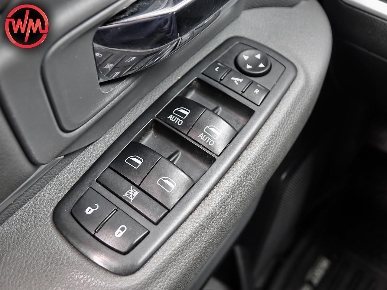 2018 RAM 1500 SLT*DIESEL*HEATED LEATHER SEATS*BLUETOOTH*REV-CAM Photo