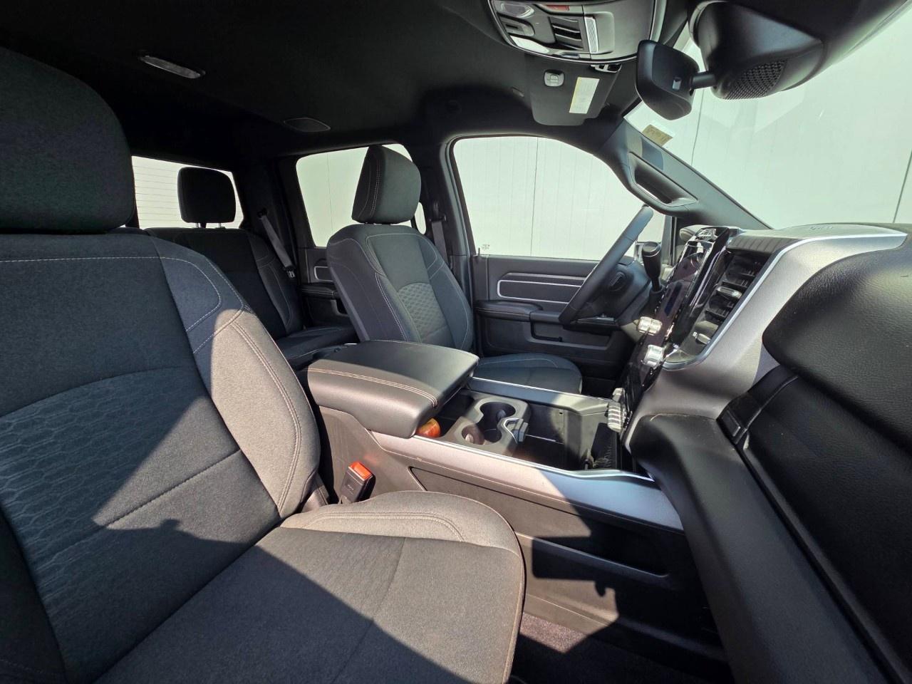 2026 RAM 2500 Big Horn 4x4 Crew Cab 6'4" Box Photo